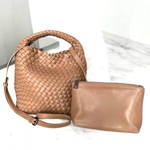 🆕 Woven Tote Bag Crossbody and Pouch